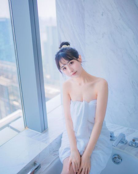 火车上荫蒂添的好舒服图片